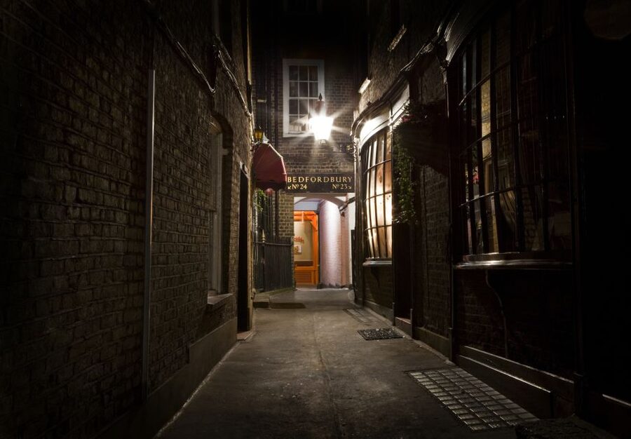 Jack The Ripper Tour in London's East End - Documentary evidence with still photos and letters: why it matters in a 2-hour story