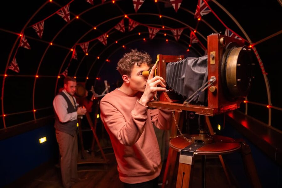 Jeff Wayne's The War of The Worlds: The Immersive Experience - Meet the Martians in front of a 300-foot fighting machine