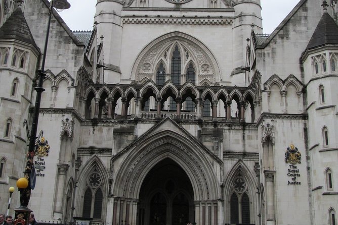 Law in London Private Tour - Royal Courts of Justice on the Strand, Victorian drama in motion