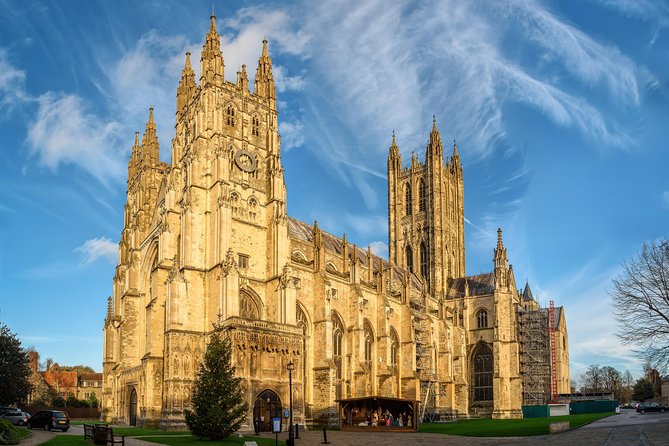 Leeds Castle, Canterbury Cathedral and Cliffs of Dover Day Trip - Coach comfort, audio help, and how the day flows from London