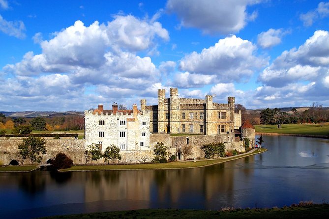 Leeds Castle, Canterbury, Dover & Greenwich Cruise from London - The White Cliffs of Dover stop: quick drama and a war-memory viewpoint