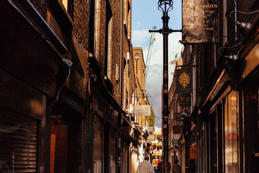 London: 2.5-Hour Off the Beaten Track Private City Tour - The Private 2.5-Hour Format That Keeps You From Feeling Rushed