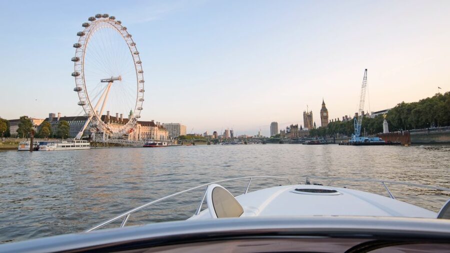 London: 2 hour private luxury yacht hire on the River Thames - Key things to know before you board