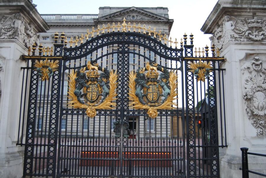 London: 3-Hours Private Walking Tour - Whitehall Past Banqueting House and No. 10 Downing Street