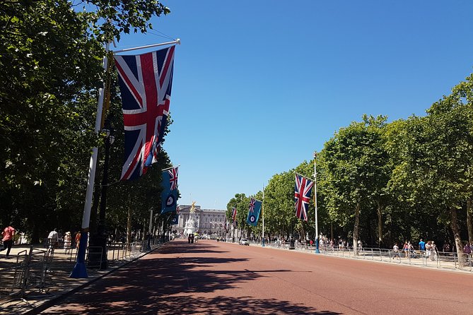 London 30 Top Sights with Fun Local Guide - Southbank and St Paul’s: river-city views with smart timing