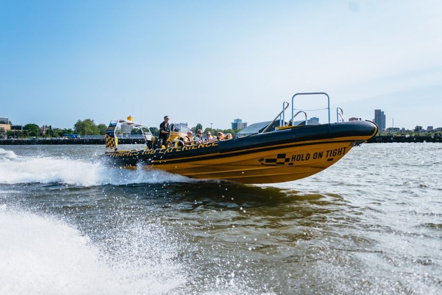 London: 45-Minute Speedboat Sightseeing Tour - The First Phase: Landmark Spotting at a Controlled Pace