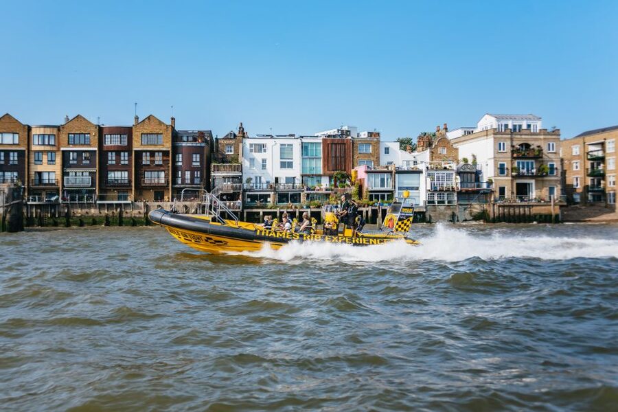 London: 45-Minute Speedboat Sightseeing Tour - Weather, Comfort, and What to Wear on a Choppy Thames