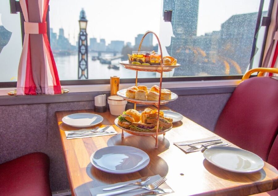 London: Afternoon Tea Bus with a Glass of Prosecco - Finding The Pink Bus at Golden Tours Stop 1
