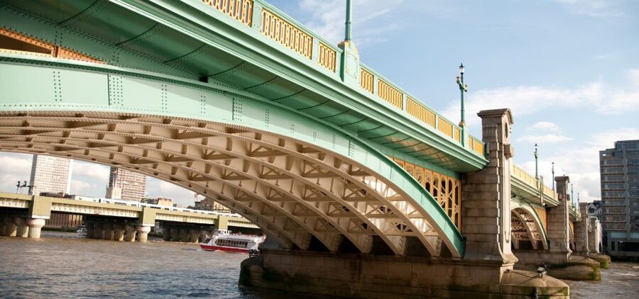 London: App-Based Walking Tour with 30 Stops - Key highlights to look forward to