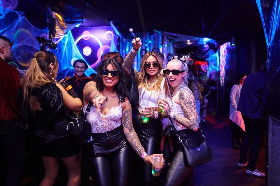 London: Bar and Club Crawl to 5 Central London Venues - Key highlights to know before you go
