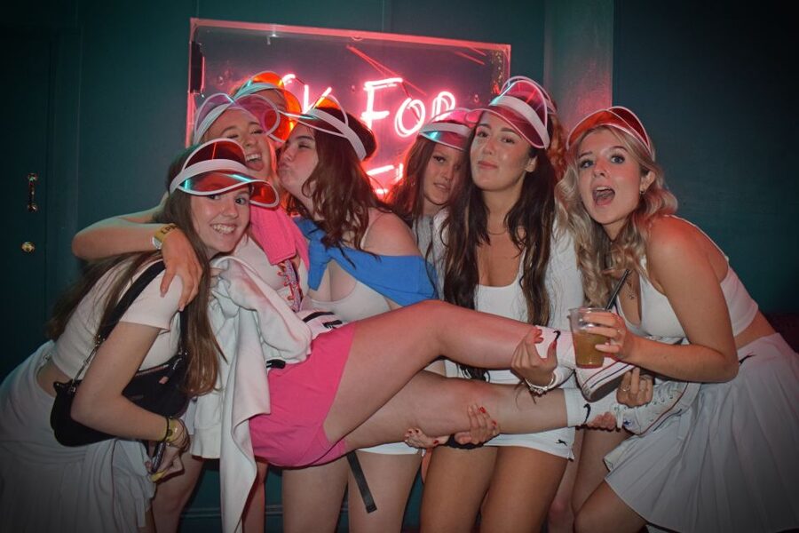 London: Bar and Club Crawl to 5 Central London Venues - Who this crawl is best for (and who should skip it)