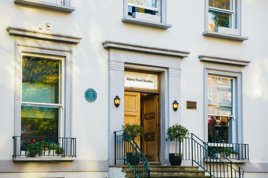London: Beatles and Abbey Road Tour with Richard Porter - Soho and Mayfair in the Swinging Sixties, from Paul’s offices to shop-street London