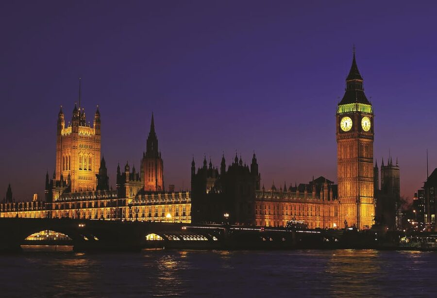 London: Big Bus Panoramic Evening Tour by Open-Top Bus - Tower of London at Night: Classic City Icons from the Bus Window