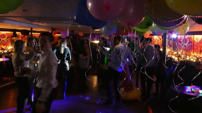 London: Boat Show Comedy Club Experience - Price and value: is $24.25 a good deal?