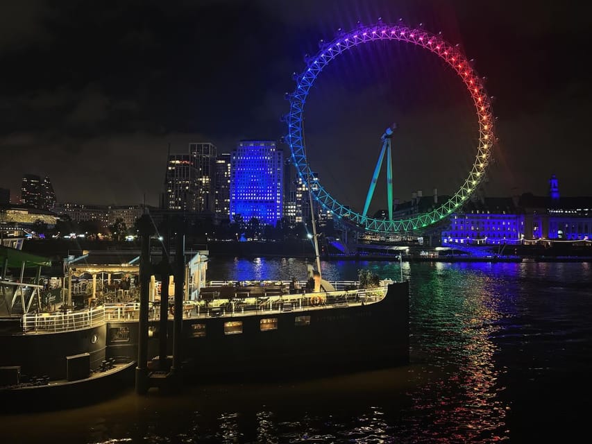 London: Boat Show Comedy Club New Material Night - The evening flow: doors at 7, show at 8, then dance until 2:00 AM