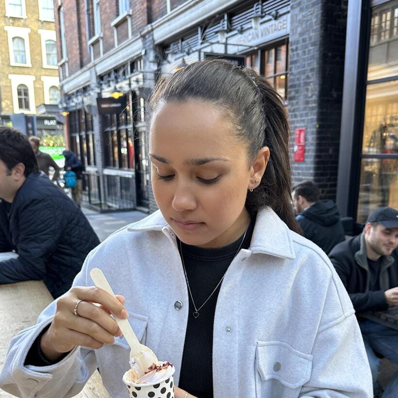 London: Brick Lane, Shoreditch & Spitalfields Food Tour - Spitalfields Market, breakfast-style bites, and the feeling of a working neighborhood