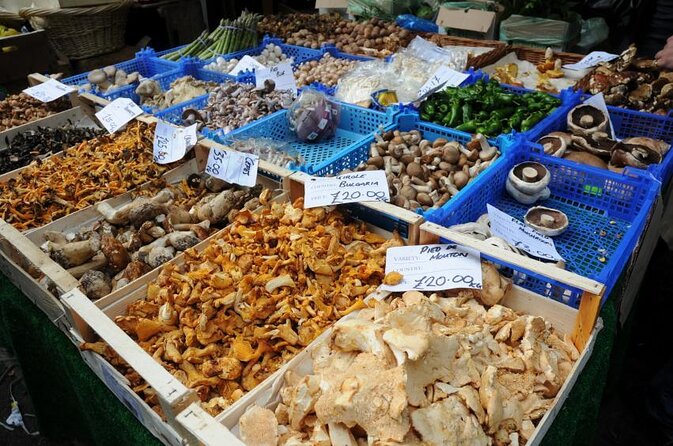 London Bridge & Borough Market Food Tour with 7 Authentic Dishes - Stop 4: A little break and a real look at the market