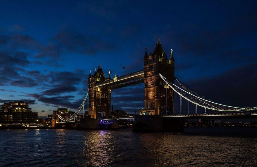 London Bridges Night Time Light Private Tour - Key highlights worth your attention