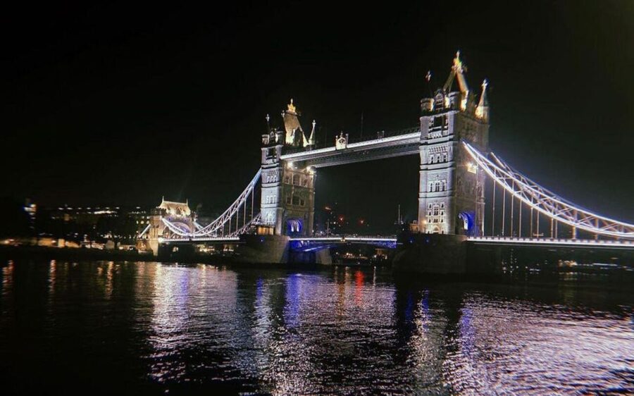 London Bridges Night Time Light Private Tour - Why this night-bridge route feels worth the time