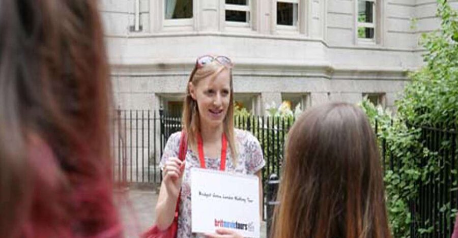 London: Bridget Jones 2–Hour Walking Tour - The End-of-First-Film Diary Moment and Scene Choreography