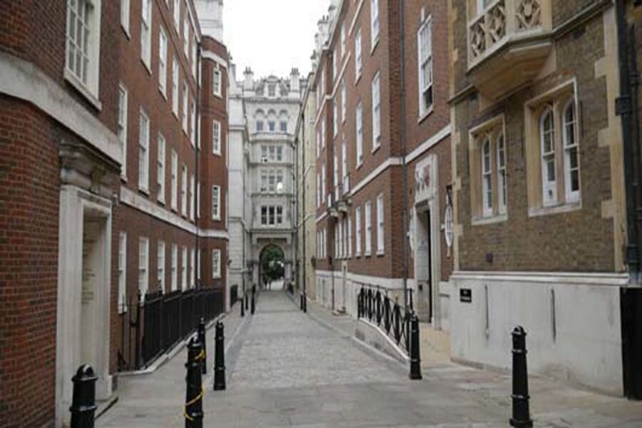 London: Bridget Jones 2–Hour Walking Tour - How to Make the Most of a Two-Hour Walking Tour