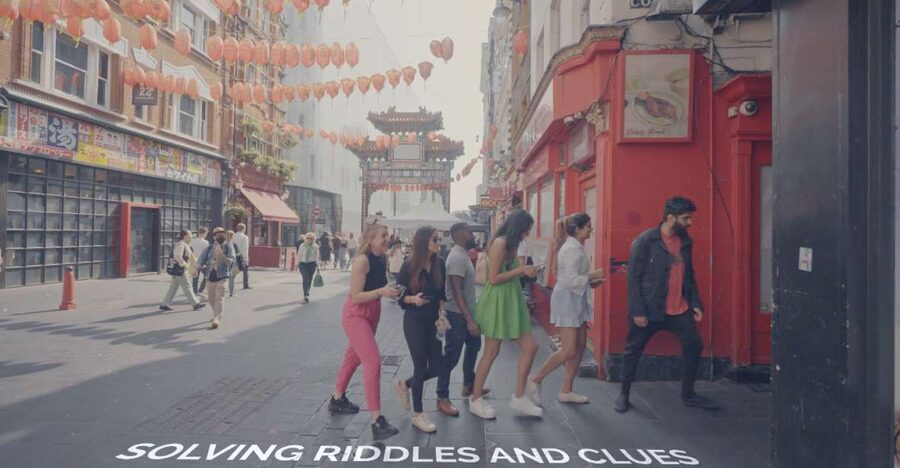 London: British Food Treasure Hunt With Gourmaze - Phone riddles, team size, and what easy/medium really means