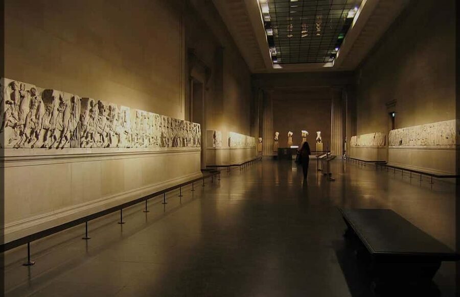 London: British Museum with Expert Guide. - Meeting at the Montague Place lions, then getting smart fast