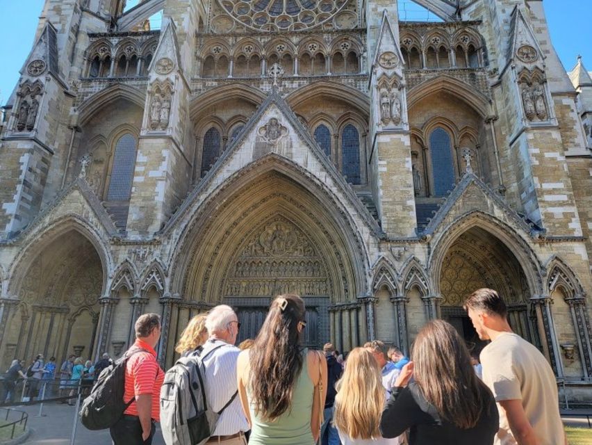 London: Buckingham, Big Ben & Westminster Abbey Tour - Full-day option: adding the river cruise and Tower of London