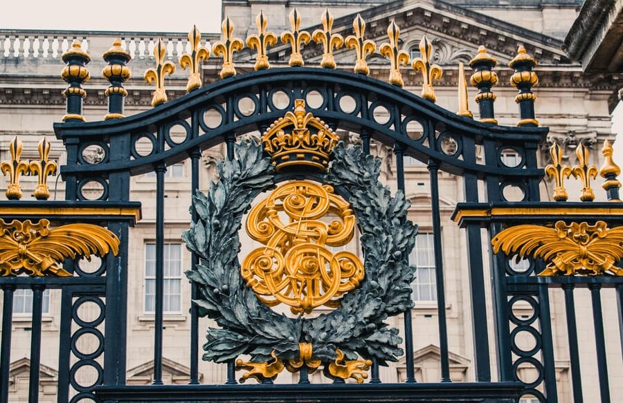 London: Buckingham Palace and Changing of the Guards Tour - Who This Tour Suits Best (And Who Might Want Another Option)