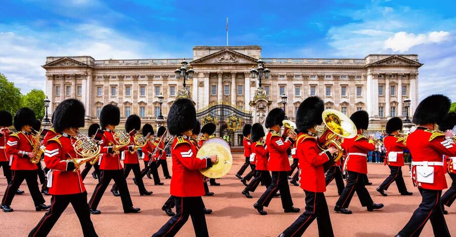 London: Buckingham Palace Entry & Changing of the Guard Tour - Should You Book This London Buckingham Palace Entry and Guard Tour?