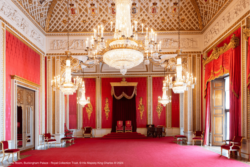 London: Buckingham Palace State Rooms & Royal Walking Tour - St James’s Park and Wellington Barracks: the working side of royal London