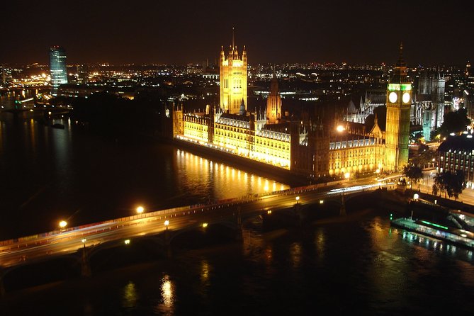 London by Night Bus Tour with Christmas Lights and Live Guide - Regent Street and Oxford Street, plus the built-for-Christmas glow