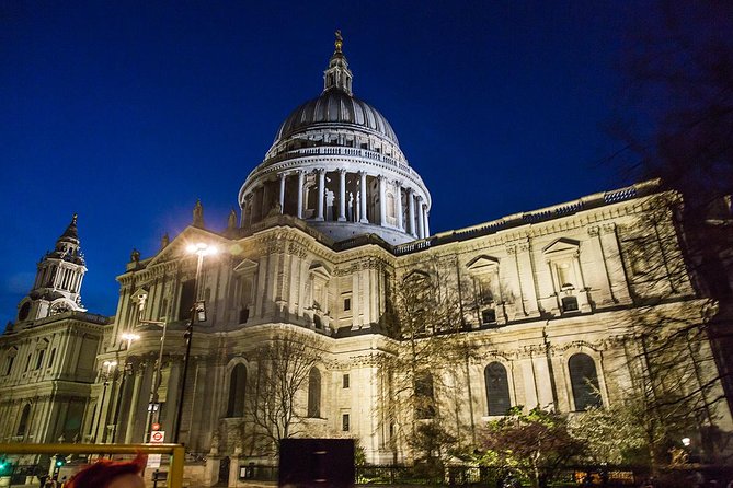 London by Night Sightseeing Tour - Open Top Bus - Getting On Near Green Park and Finding Your Seat