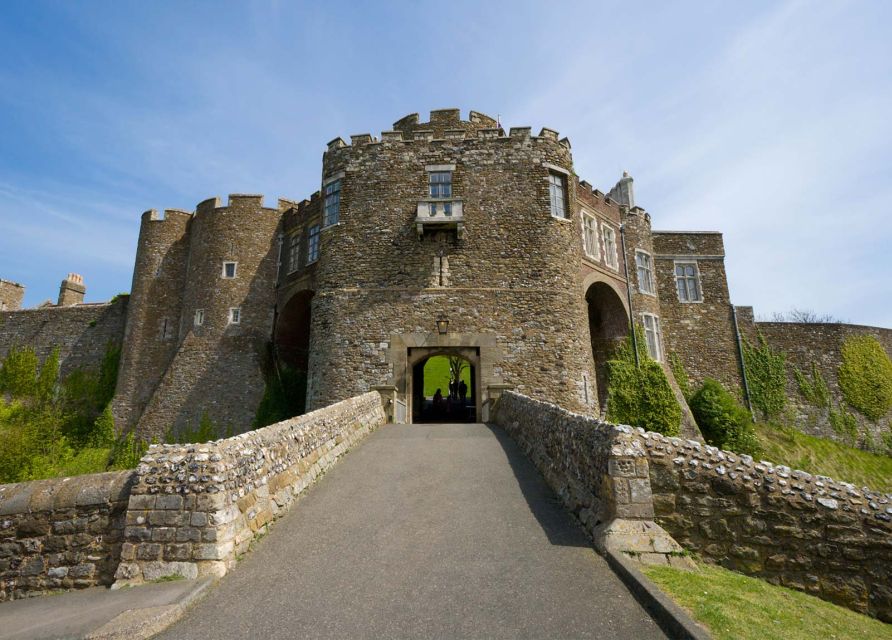 London: Canterbury Cathedral, Dover Castle, and White Cliffs - The tour guide and tour manager factor, and why it improves value