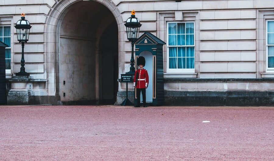 London: Changing of the Guard Experience and Landmarks Tour - Why This 2-Hour Westminster Walk Beats a Generic Sightseeing Loop