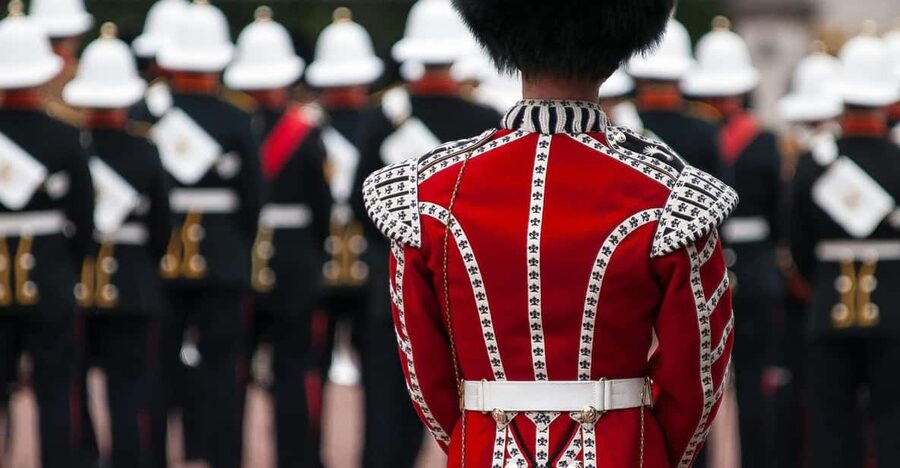 London: Changing of the Guard Experience and Landmarks Tour - Westminster Abbey and Big Ben at the Finish: Ending With the Right Amount of Time