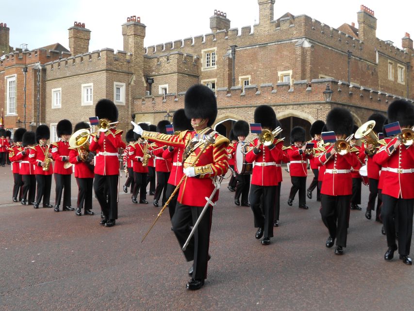 London: Changing of the Guard Walking Tour - Who should book this Changing of the Guard walk
