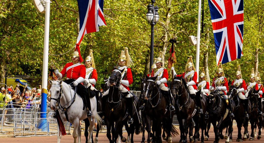 London: Changing of the Guard Walking Tour with Small Group - The meet-up at The Old Star, and why the start matters