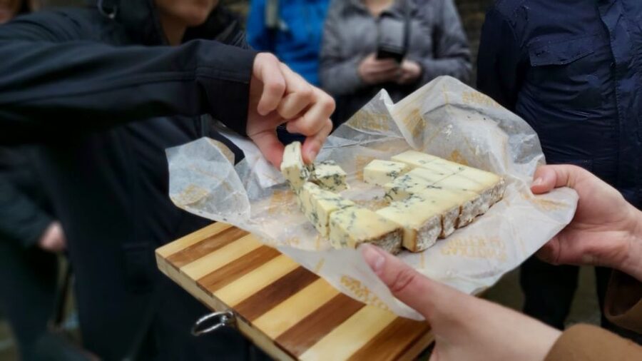London: Cheese Walking Tour with Tastings - QUIZtro Formaggio: why the cheese quiz makes the tour stick