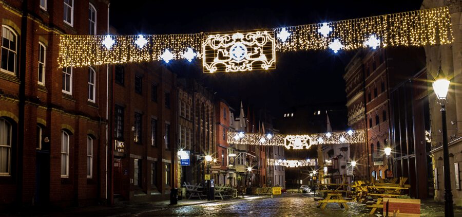 London: Christmas Lights Self Guided Walking Tour - Seven Dials and St Martin’s Courtyard: Small Areas That Break Up the Big Sights