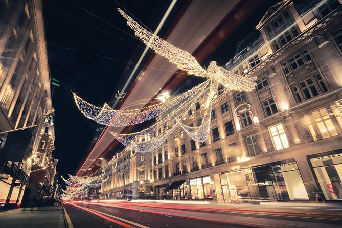 London: Christmas Lights Tour by Vintage Double-Decker Bus - Big Ben, Westminster, and Trafalgar Square From the Bus