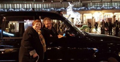 Christmas Lights Tour in a Black Cab