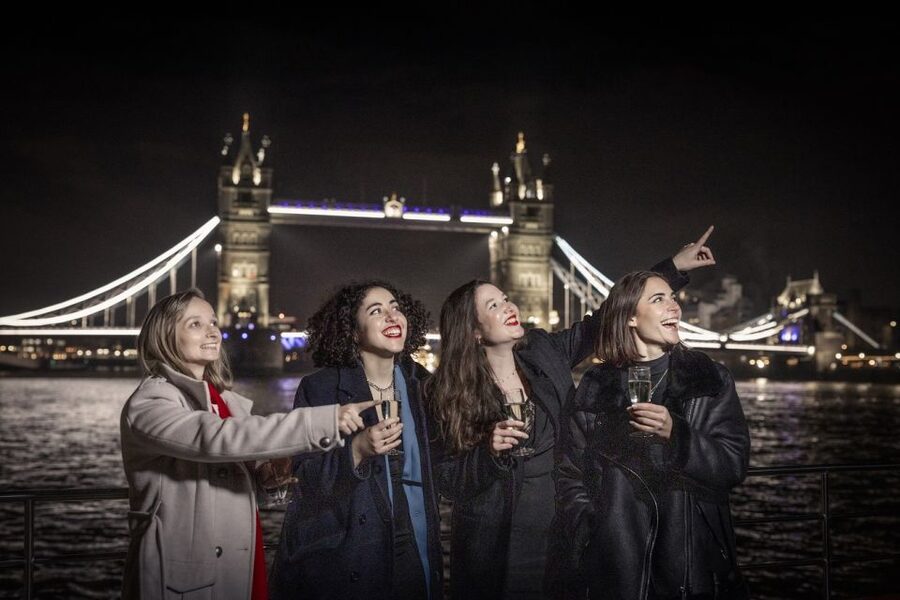 London: Christmas Party Dinner Cruise - FAQ