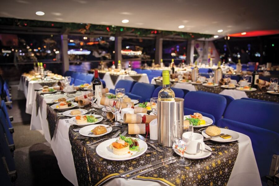 London: Christmas Party Dinner Cruise - The Party Part: DJ Set and Dancing After Dinner