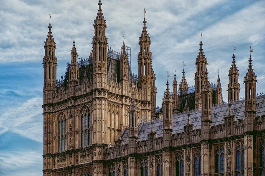London: Churchill War Rooms Ticket & Landmarks Guided Tour - Churchill War Rooms: what you’ll actually see underground