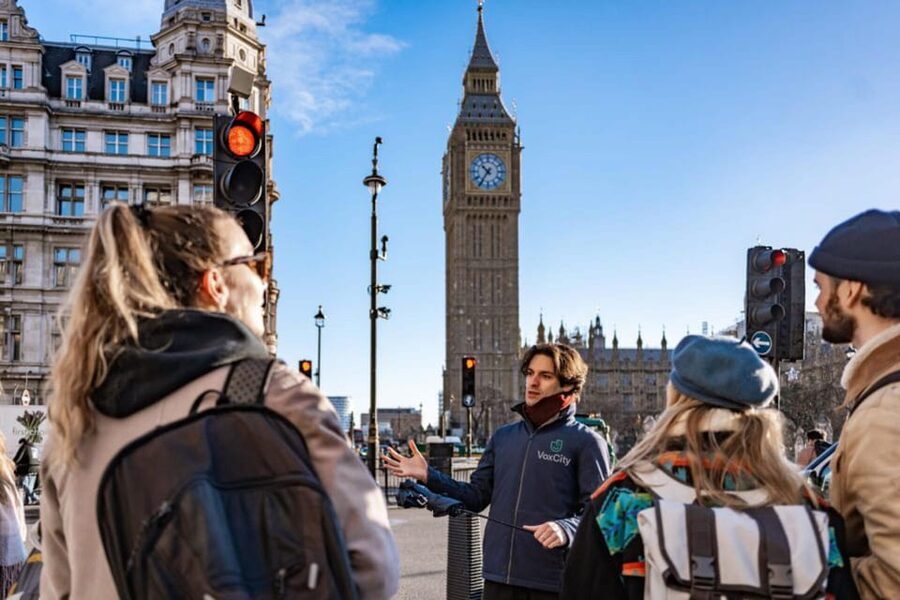 London: Churchill War Rooms Ticket & Landmarks Guided Tour - Meeting in Trafalgar Square, then getting oriented fast