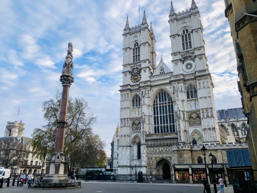 London: Churchill War Rooms & WW2 Westminster Private Tour - Should you book the Churchill War Rooms and Westminster private tour?
