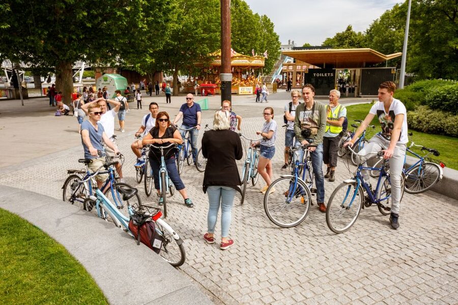 London: Classic Gold 3.5-Hour Bike Tour - Price and value: what $60.55 buys you in real terms