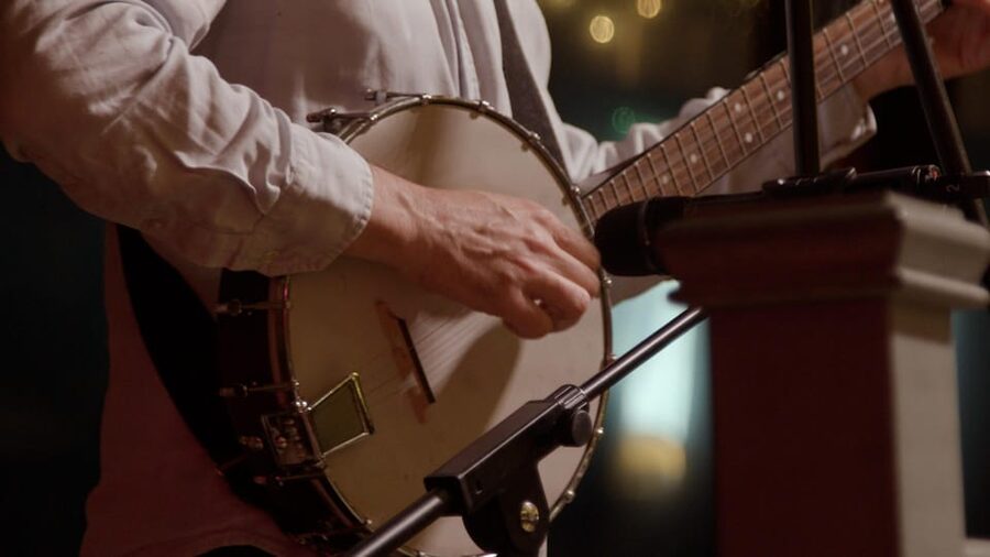 London: Country Music Party with Line Dancing, Two-stepping - Two-stepping and The Texas Two-Step, not just line dancing