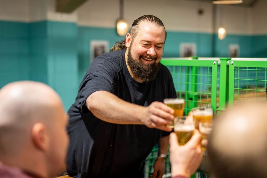London: Craft Brewery Tour with Tasting of 4 Beers - London Hackney brewery tour at Five Points: what you are actually buying